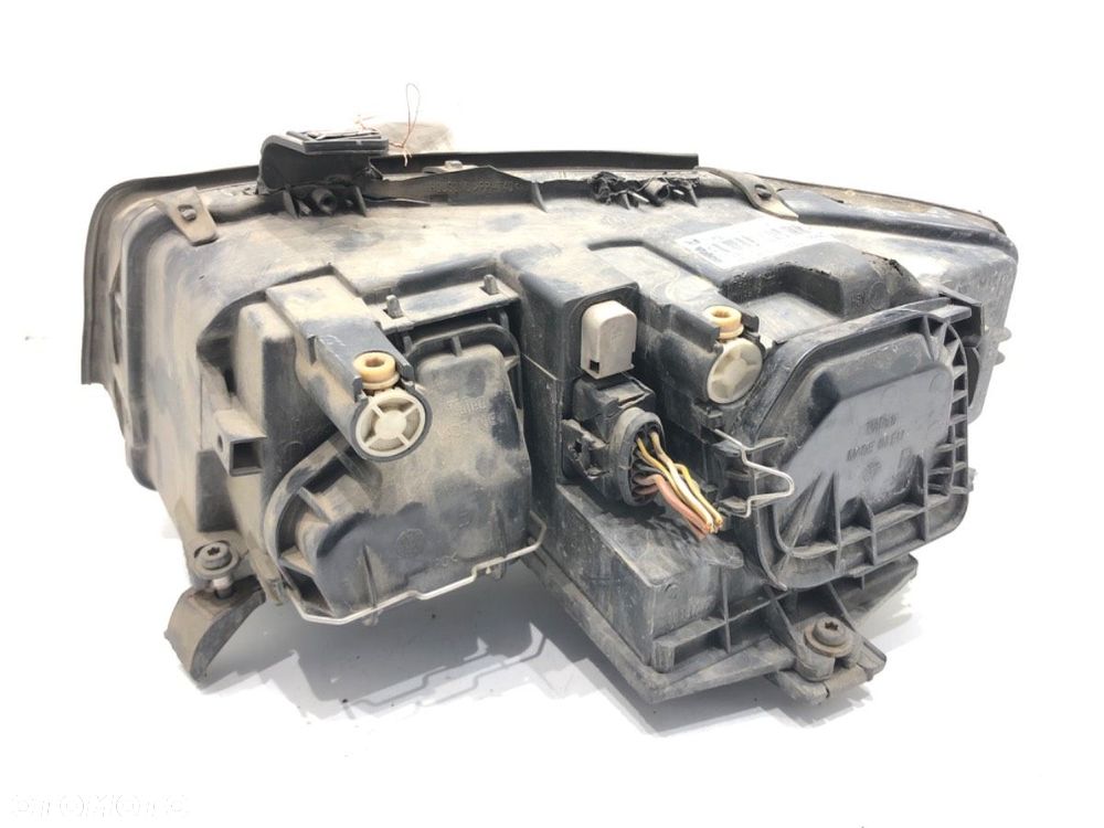 REFLEKTOR PRAWY PRZÓD - 145.00 PLN - AUDI A4 B6 (8E2) 2000 - 2005 2.0 96 kW [130 KM] benzyna 2000 - - 2