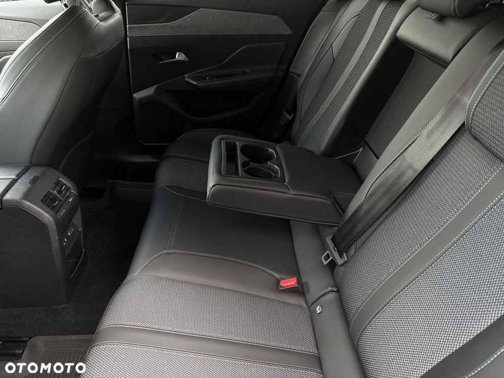Peugeot 308 1.2 PureTech Allure S&S - 12