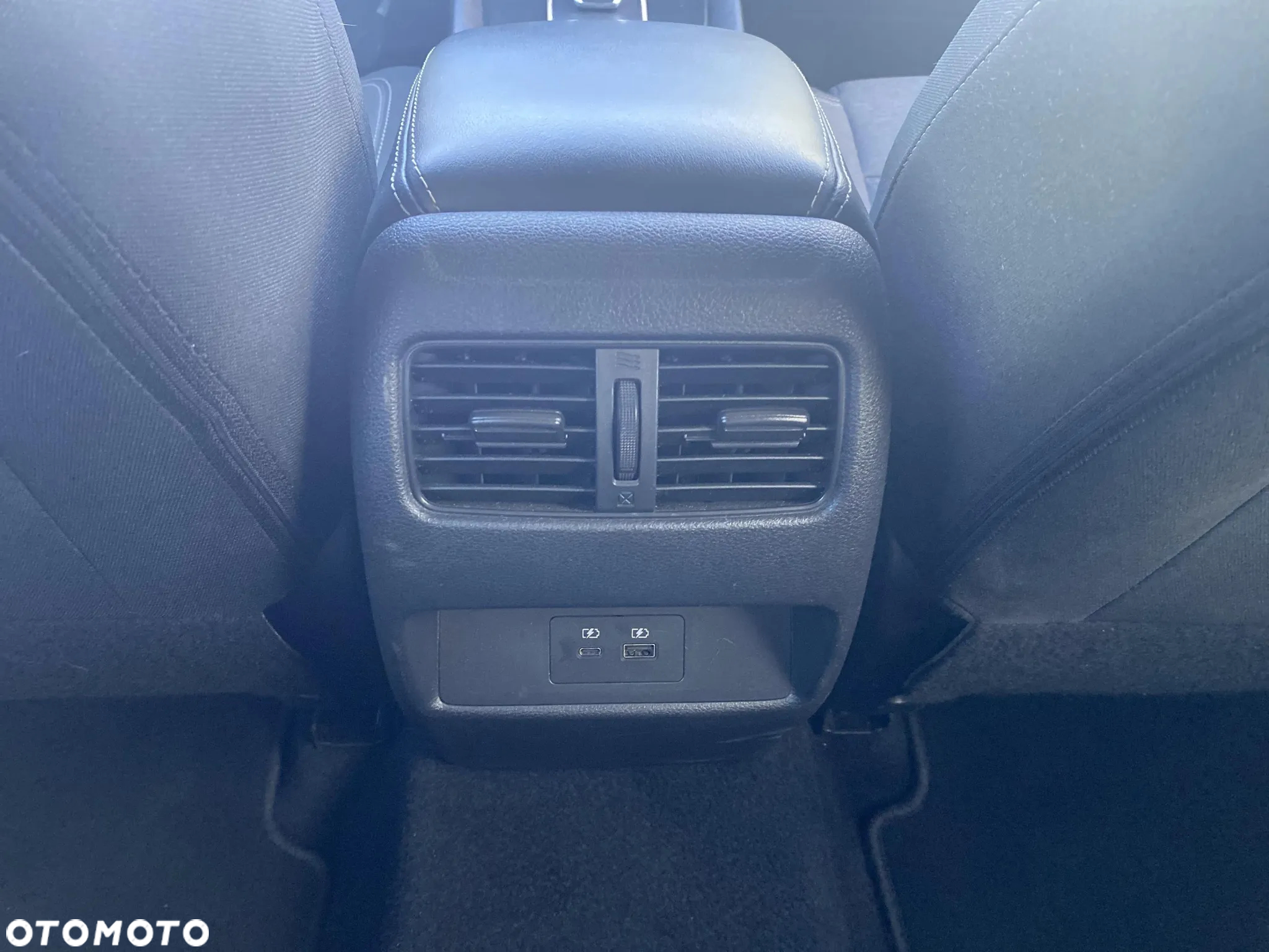 Nissan Qashqai 1.3 DIG-T N-Connecta DCT - 21