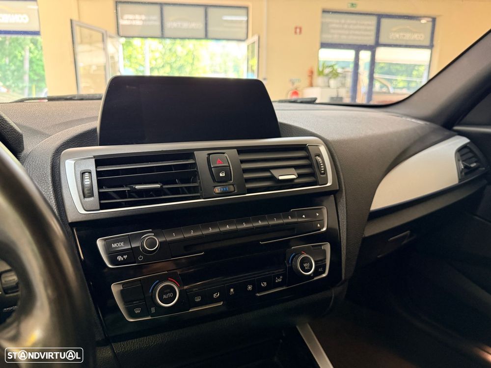 BMW 116 d Pack M - 23
