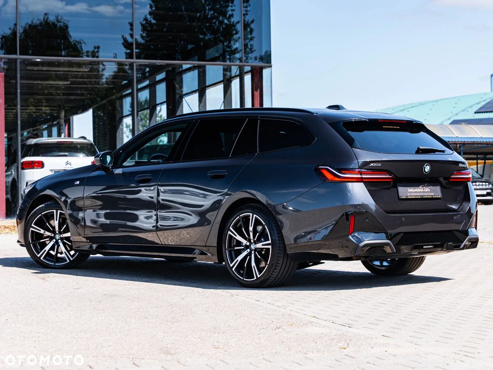 BMW Seria 5 520d xDrive mHEV M Sport - 11