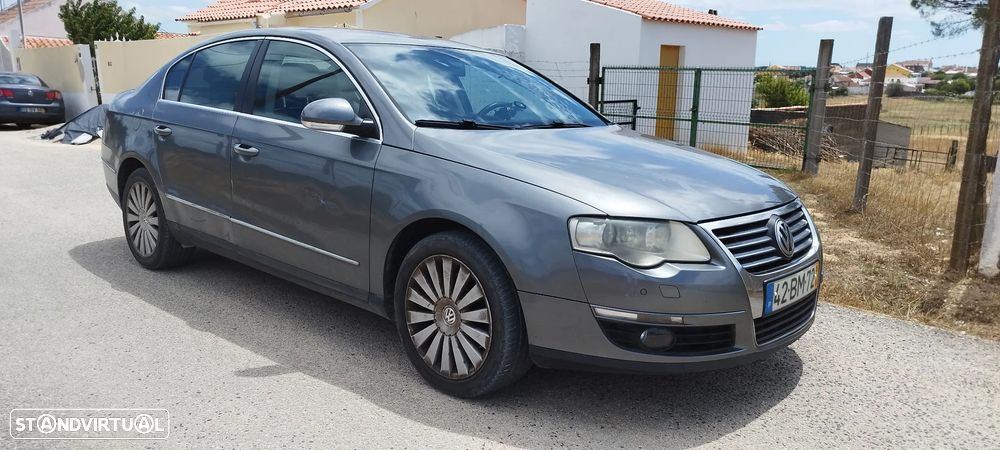 VW Passat 2.0 TDI Highline DSG - 2