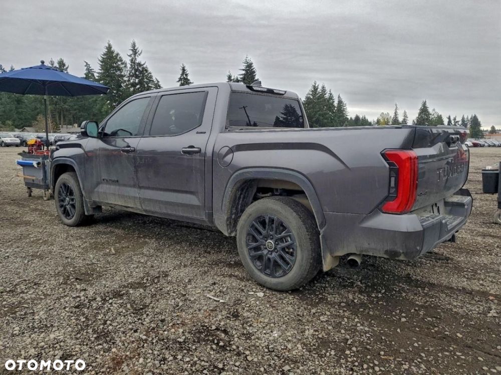Toyota Tundra - 6