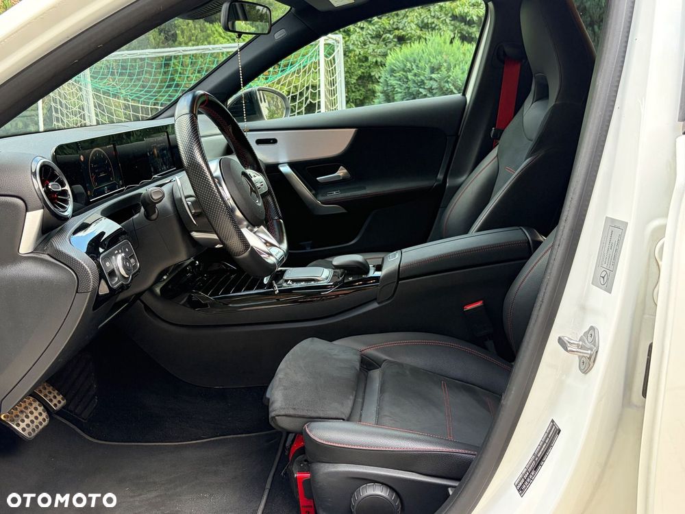 Mercedes-Benz Klasa A 35 AMG 4-Matic 8G-DCT - 16