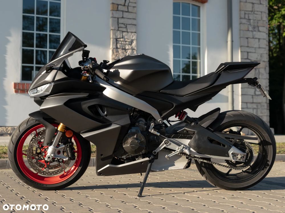 Aprilia RS - 9