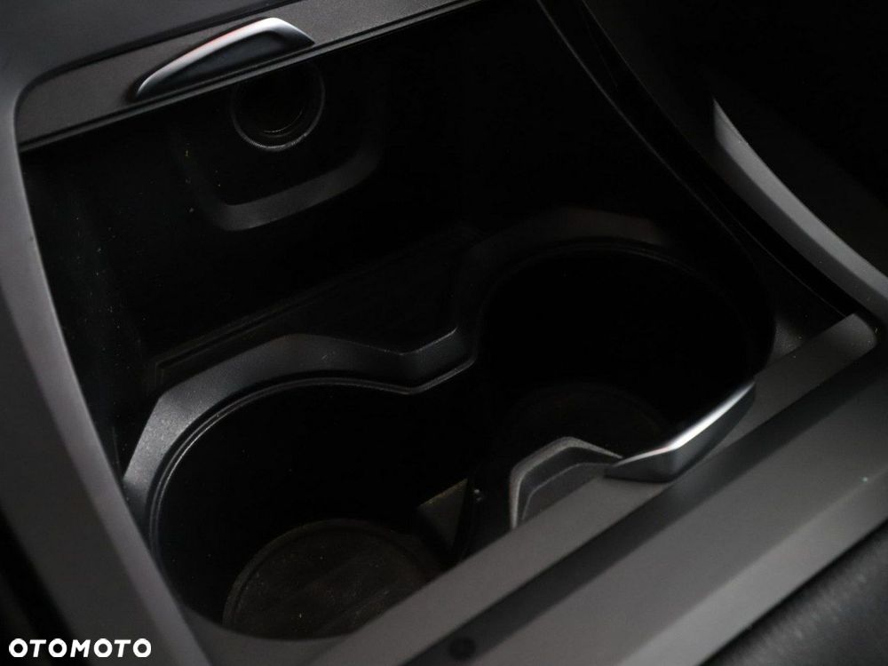 BMW X1 sDrive18d Advantage - 28