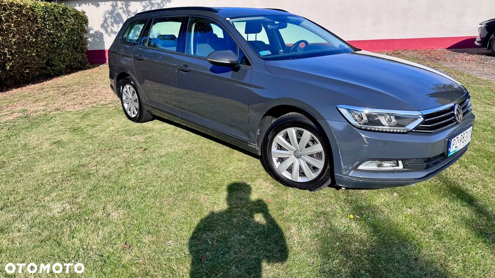 Volkswagen Passat - 16