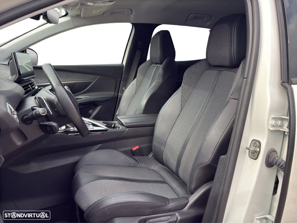 Peugeot 3008 1.6 Hybrid Allure e-EAT8 - 12