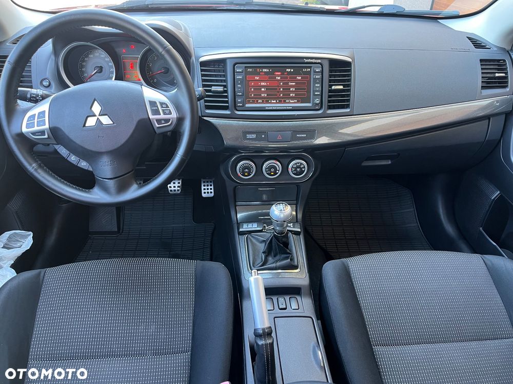 Mitsubishi Lancer - 9