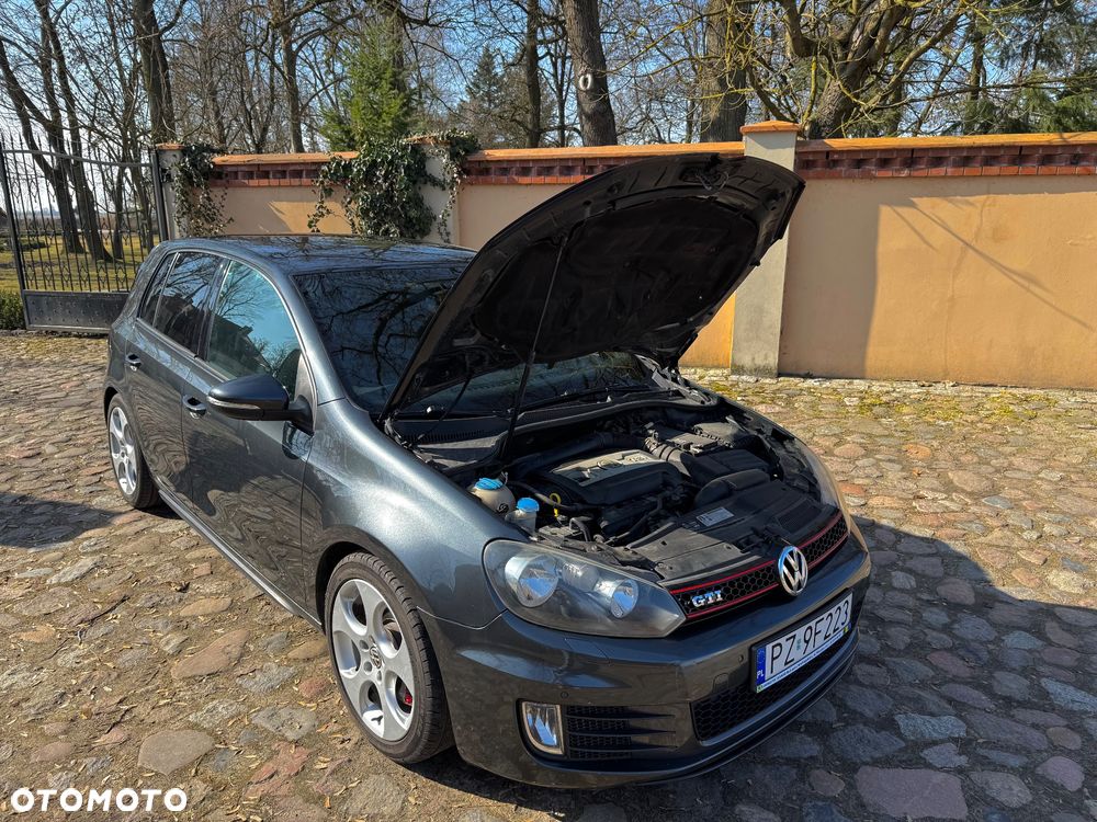 Volkswagen Golf 2.0 GTI - 11