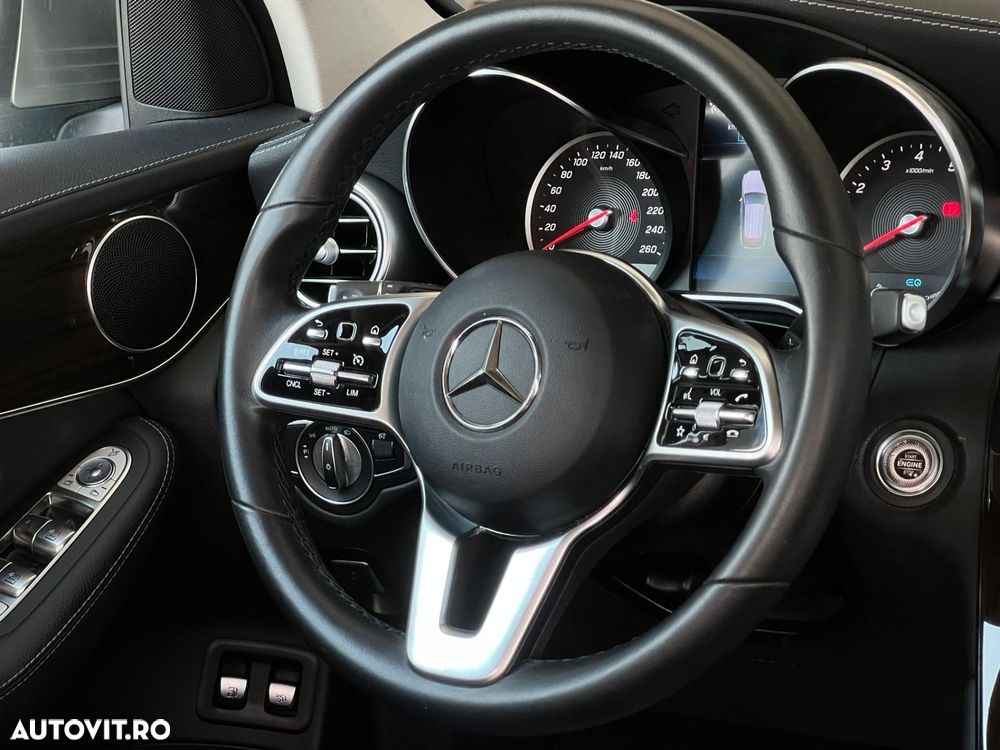 Mercedes-Benz GLC - 11