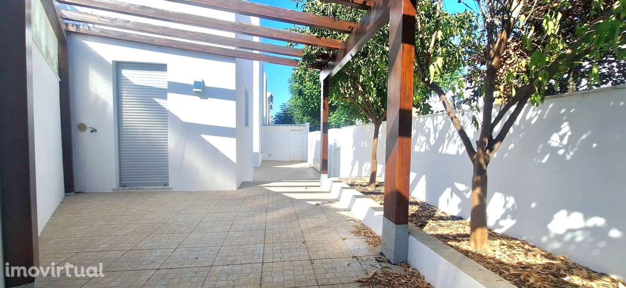 Moradia Unifamiliar T3 em Évora (Álamos e Senhora da Saúde) - Grande imagem: 4/26