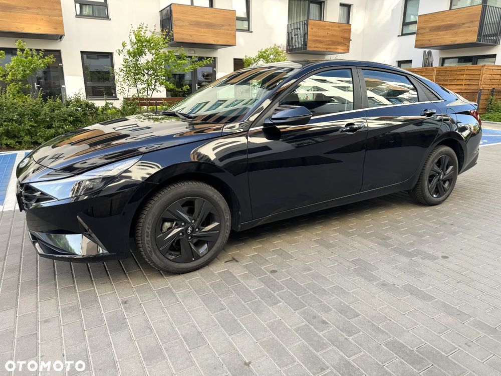 Hyundai Elantra 1.6 Smart CVT - 12