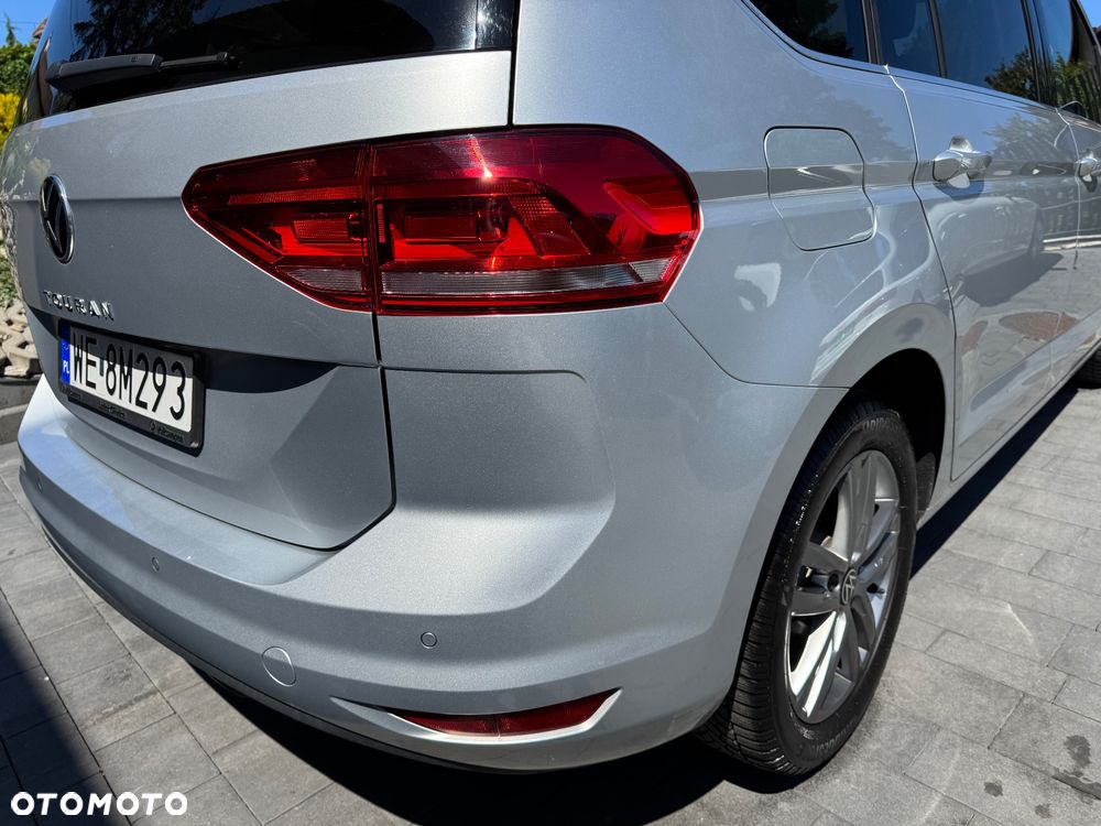 Volkswagen Touran - 37