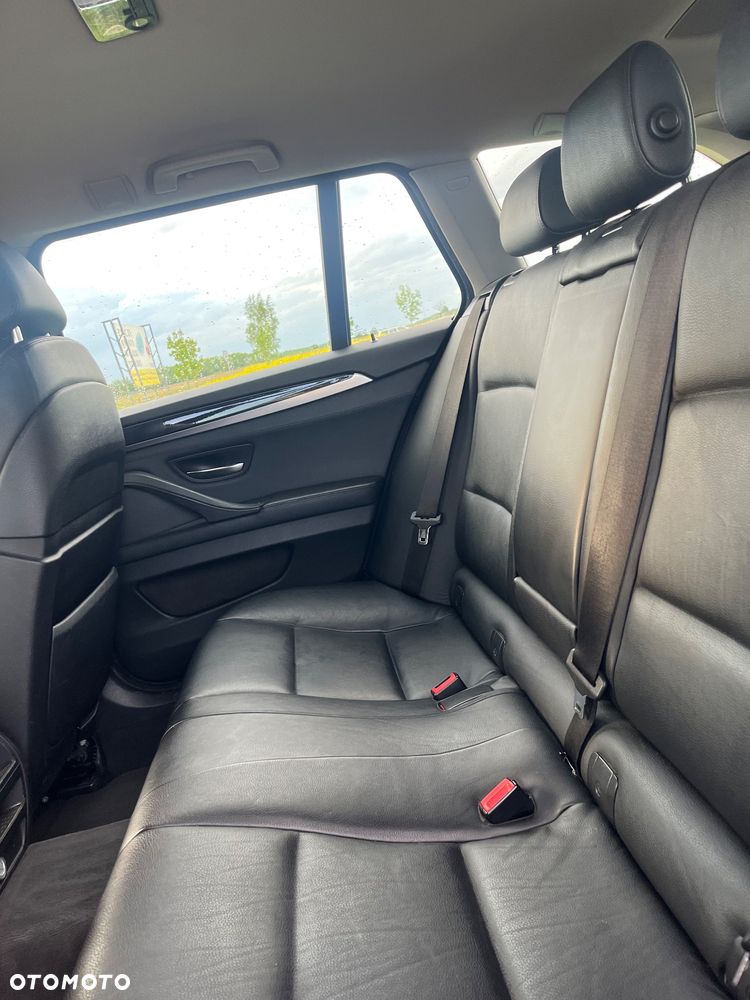 BMW Seria 5 520d - 13