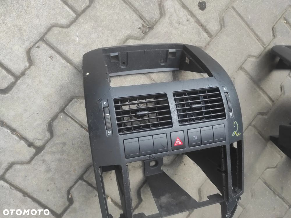 VW POLO 4 KRATKA KRATKI NAWIEWU ŚRODKOWA KOSZ RADIA AWARYJNY WYSYŁKA !!!!! - 2