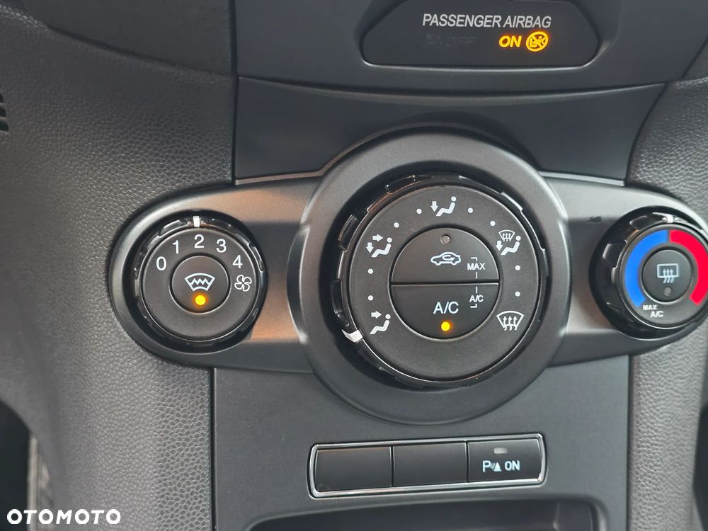 Ford Fiesta 1.0 Start-Stop Titanium - 11