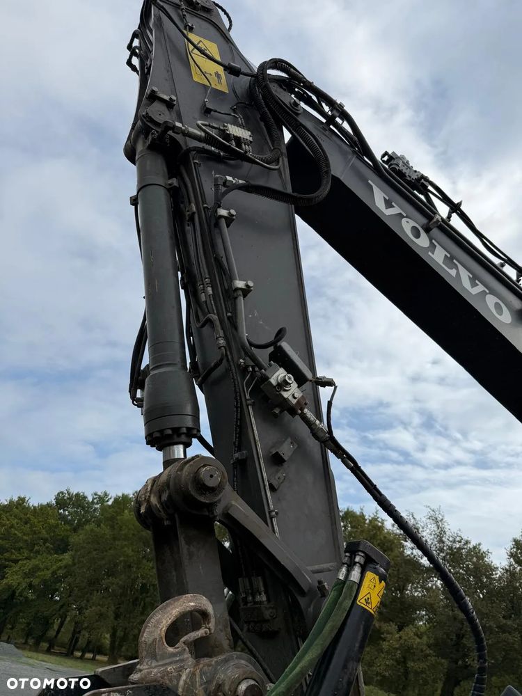 Volvo ECR145 EL - 16