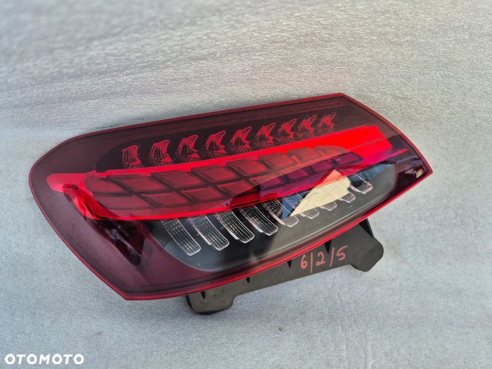 Lampa  lewy tył Mercedes E Klasa W213 Sedan A2139065109 - 1