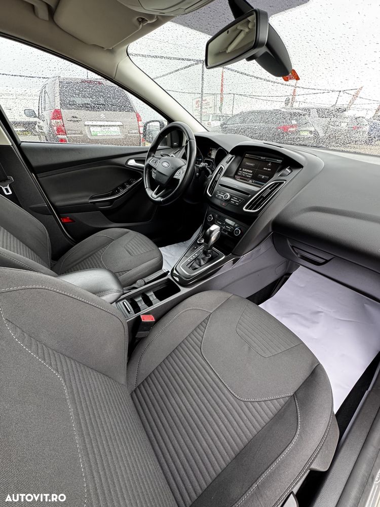 Ford Focus - 15