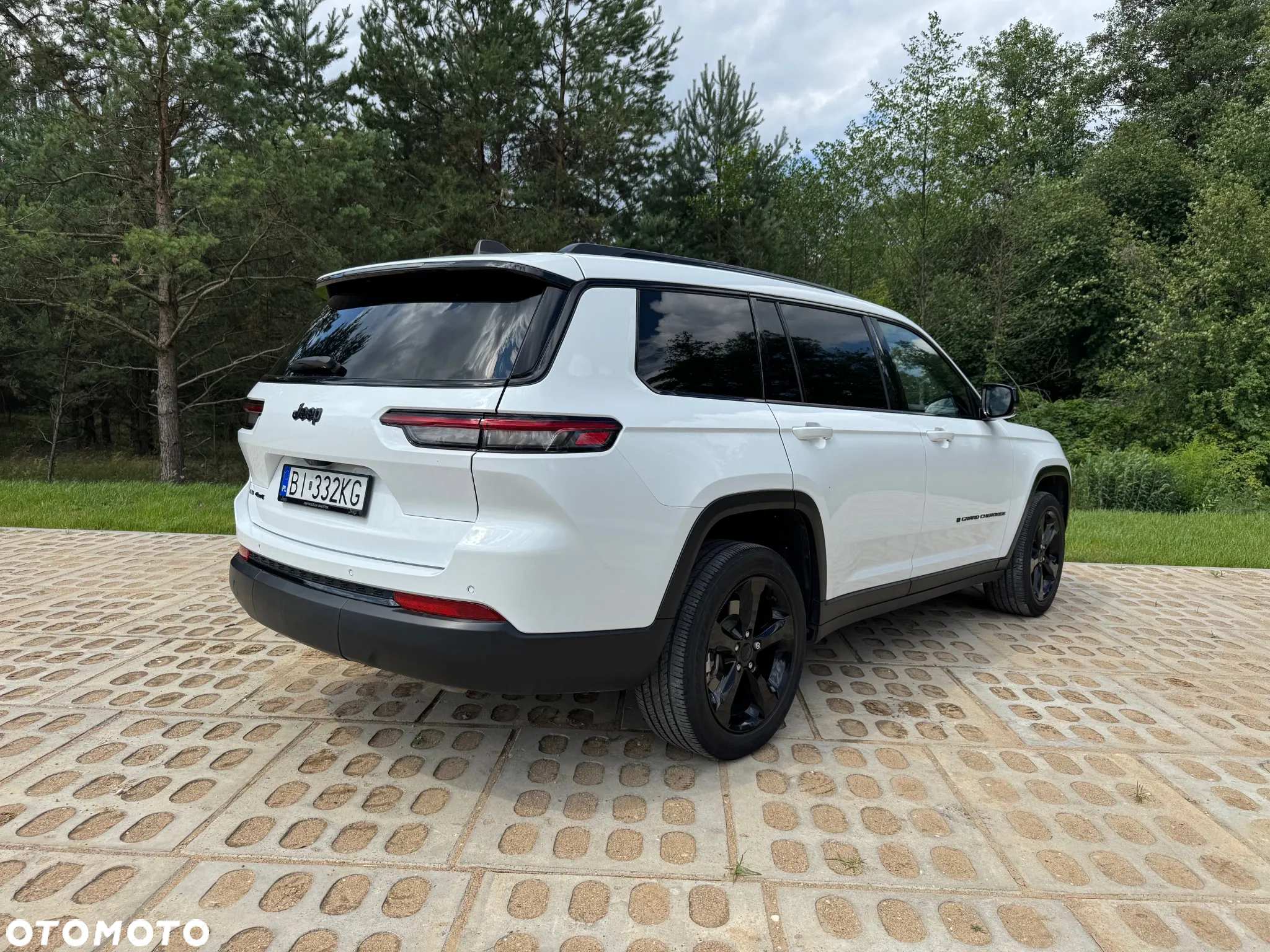 Jeep Grand Cherokee - 10