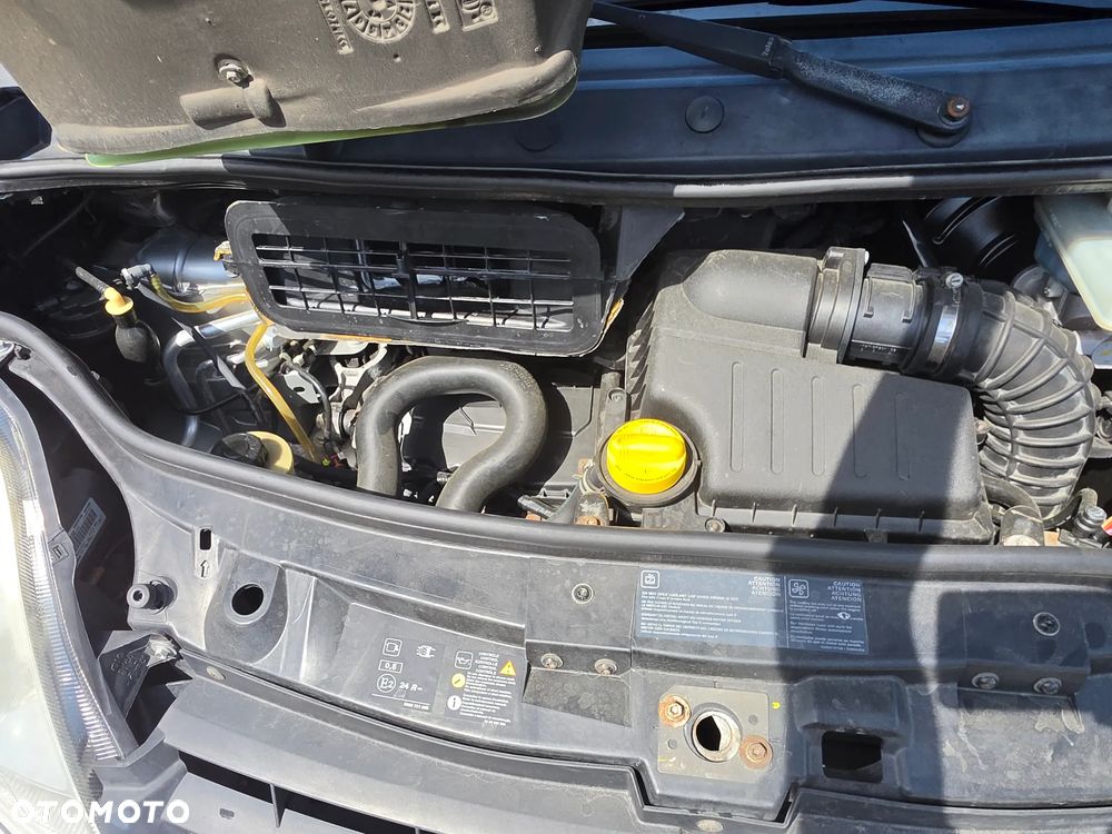 Renault TRAFIC - 20