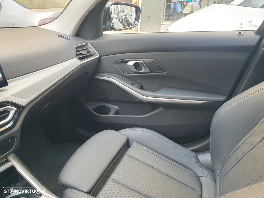 BMW 320 e Auto - 25