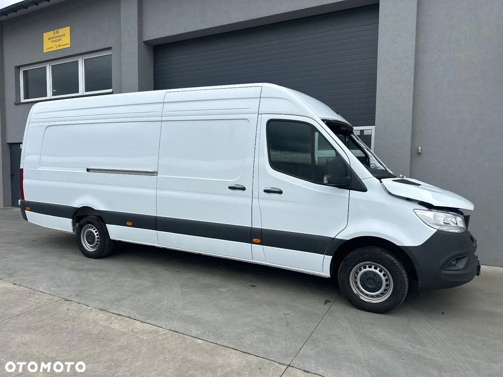 Mercedes-Benz SPRINTER - 4
