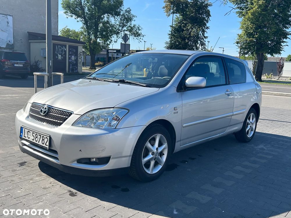 Toyota Corolla 1.6 VVT-i Sol - 3