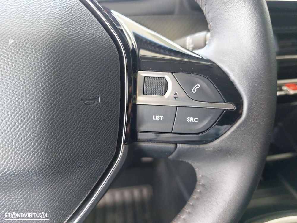 Peugeot 2008 1.5 BlueHDi Active Pack - 26