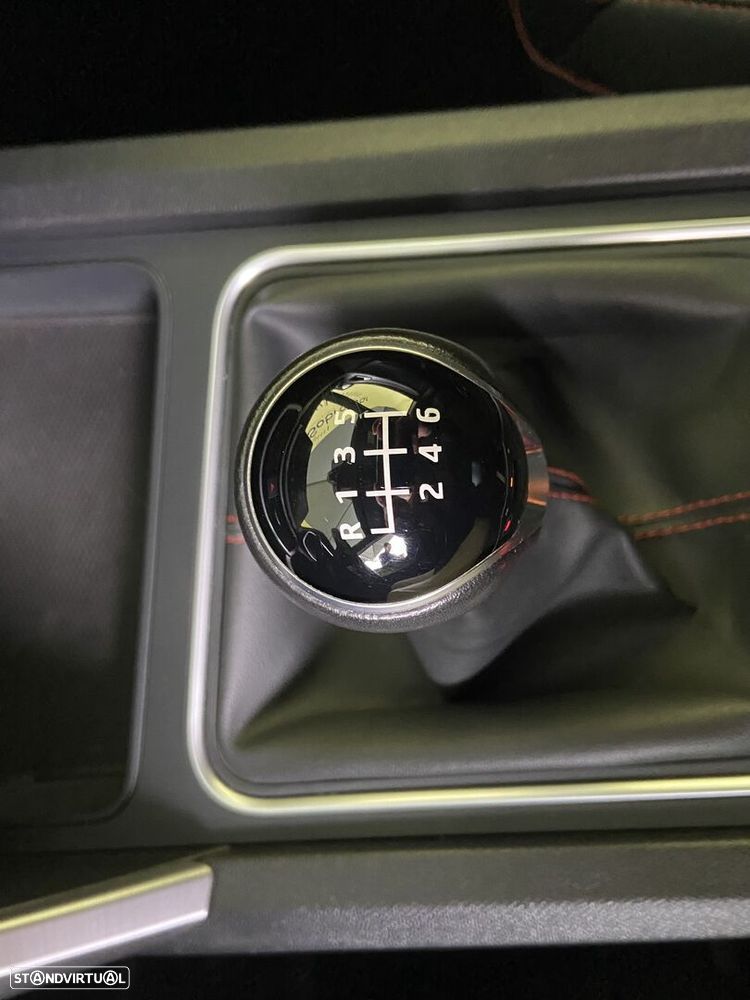 SEAT Leon 2.0 TDI FR - 25