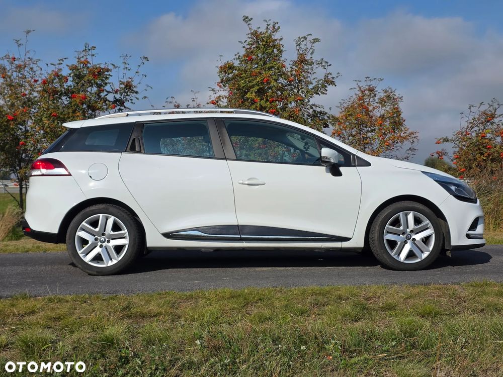 Renault Clio - 8