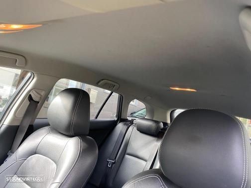 Toyota Avensis Touring Sports 1.6 D-4D Luxury+GPS - 28