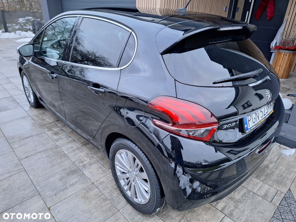 Peugeot 208 - 6