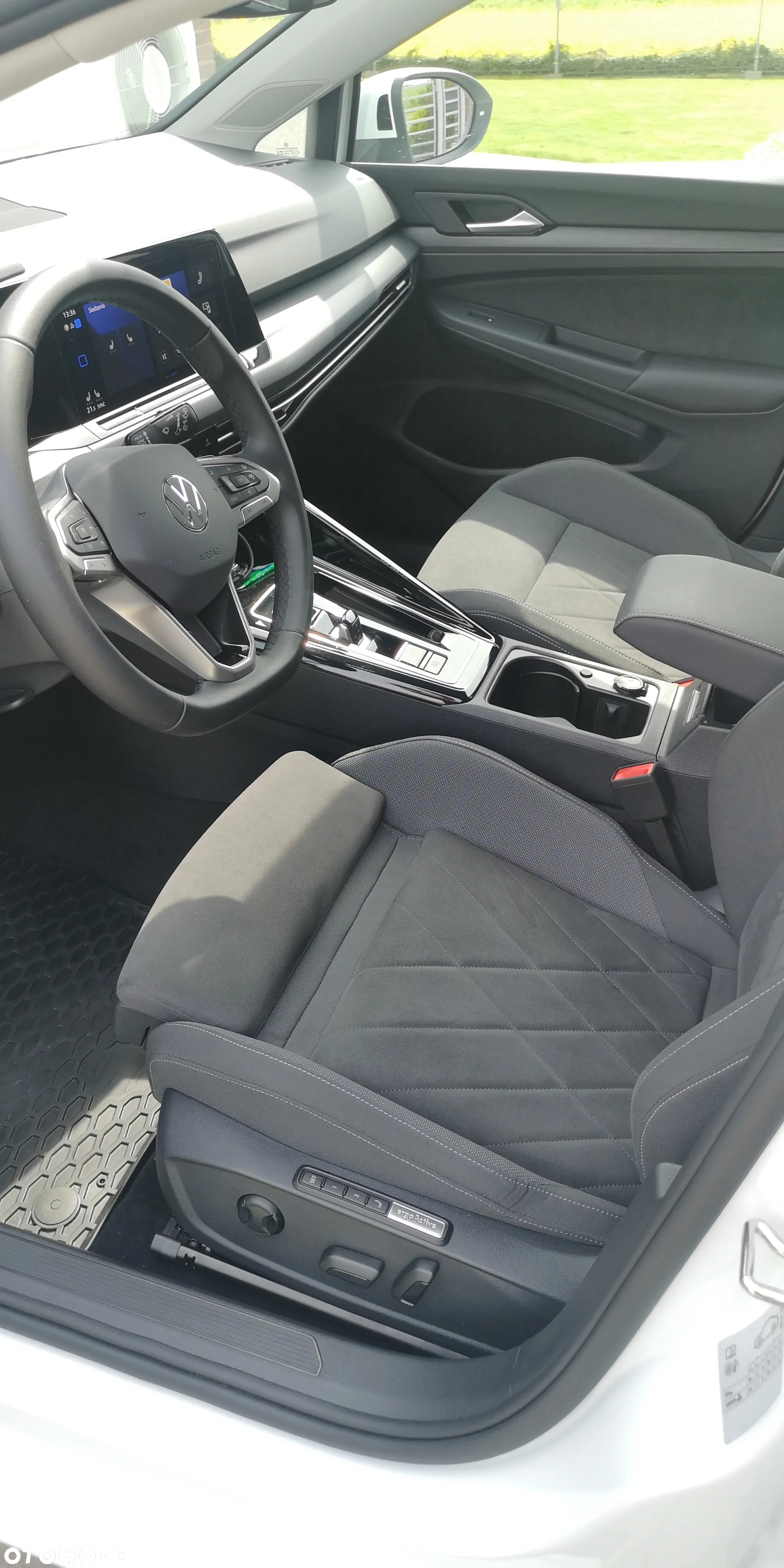 Volkswagen Golf - 13