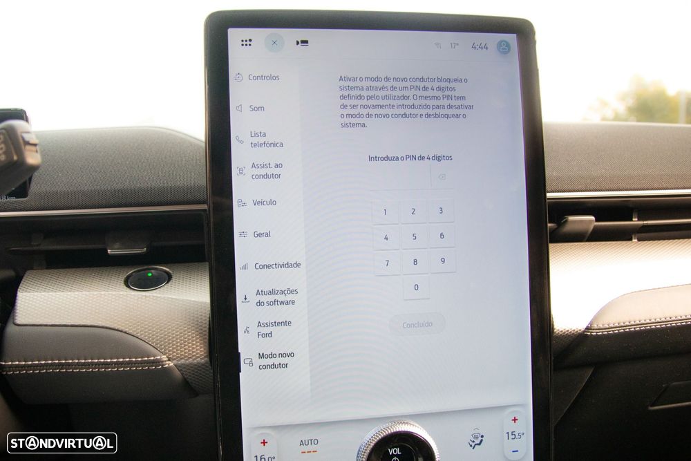 Ford Mustang Mach-E Standard AWD - 45