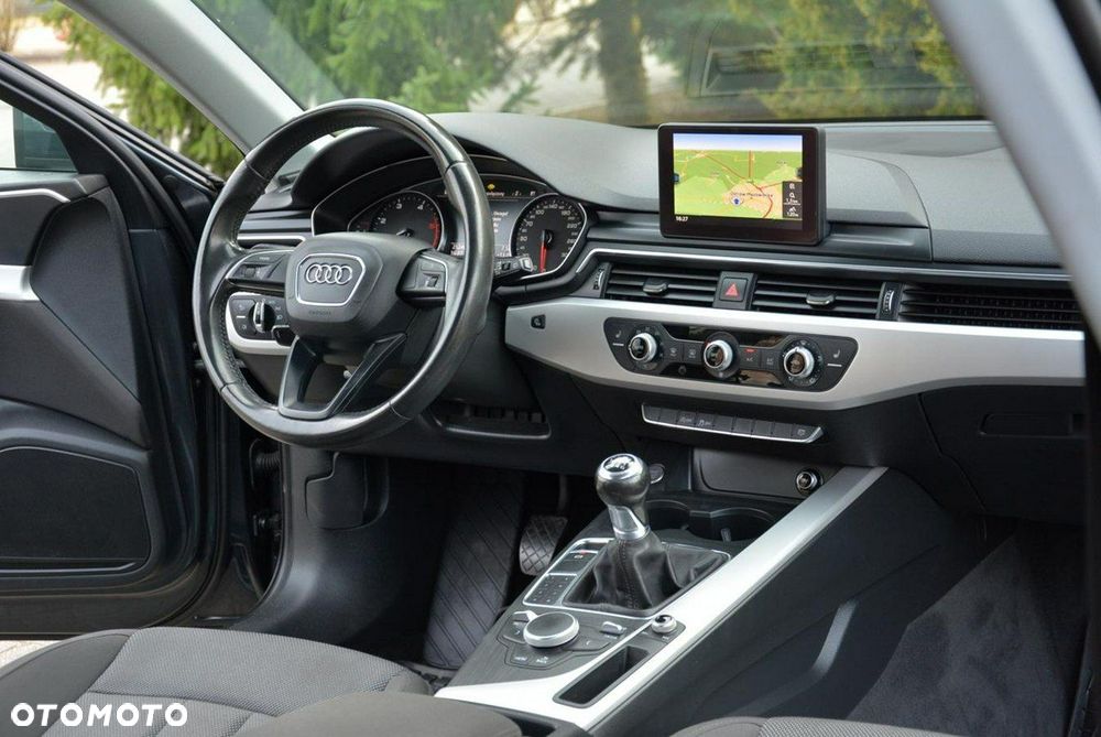 Audi A4 Avant 2.0 TDI DPF clean diesel Ambiente - 18