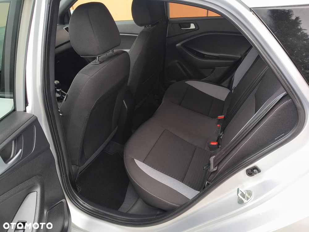 Hyundai i20 1.2 Trend - 20