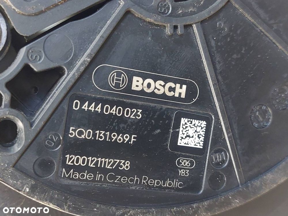 ZBIORNIK BAK ADBLUE PASSAT B8 2.0 TDI 5Q0131969F F01C250148 3Q0131877D - 6