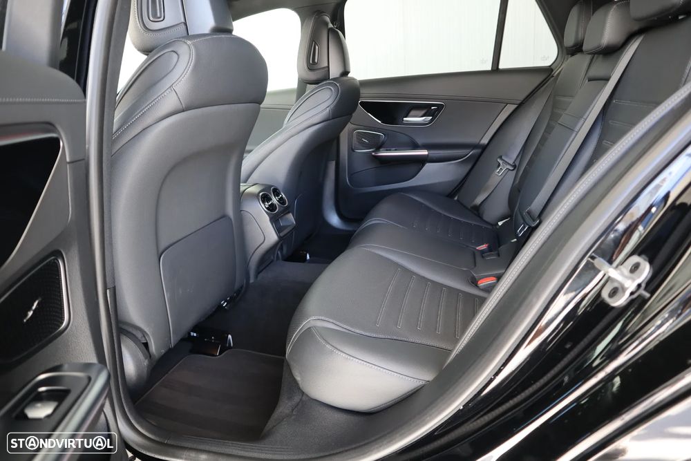Mercedes-Benz C 300 e AMG Line - 11
