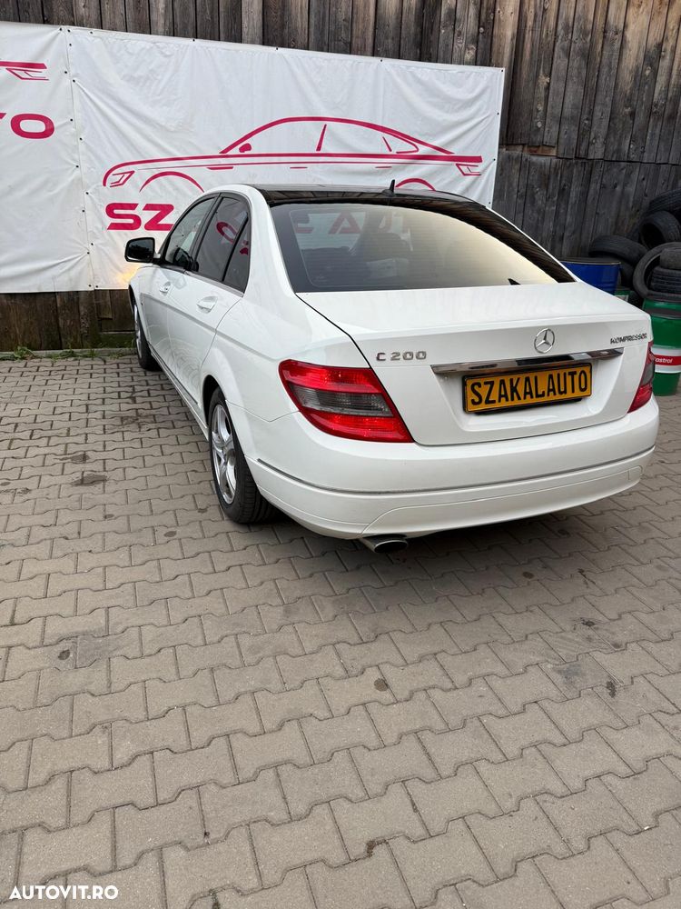 Mercedes-Benz C 200 Avantgarde Edition - 24