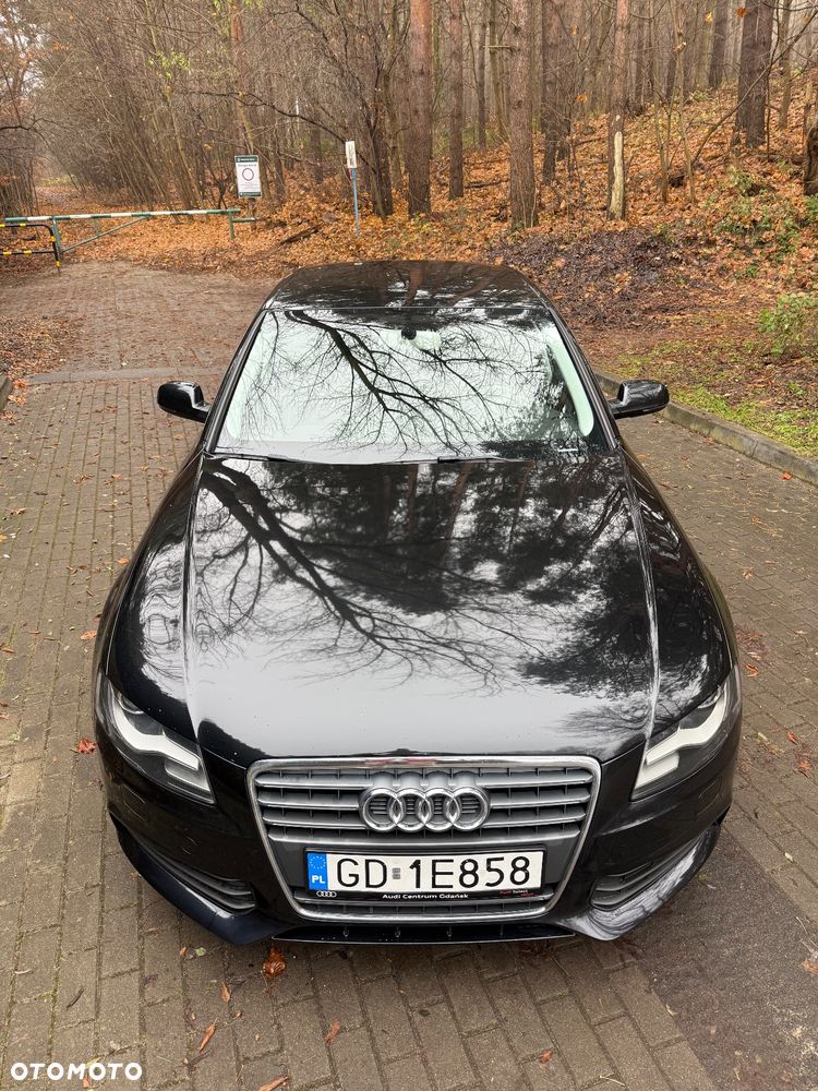 Audi A4 Limousine - 5