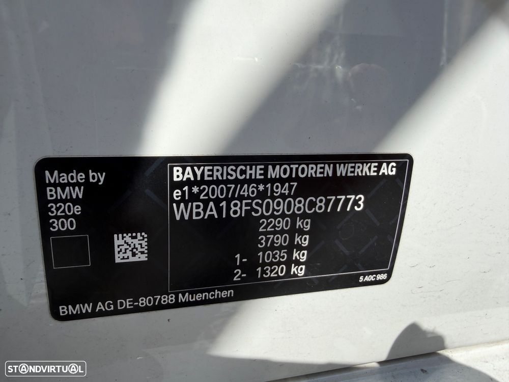 BMW 320 e Aut. M Sport - 11