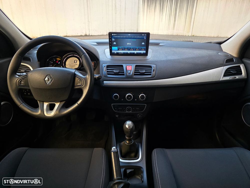 Renault Mégane Sport Tourer 1.5 dCi Dynamique SS - 37