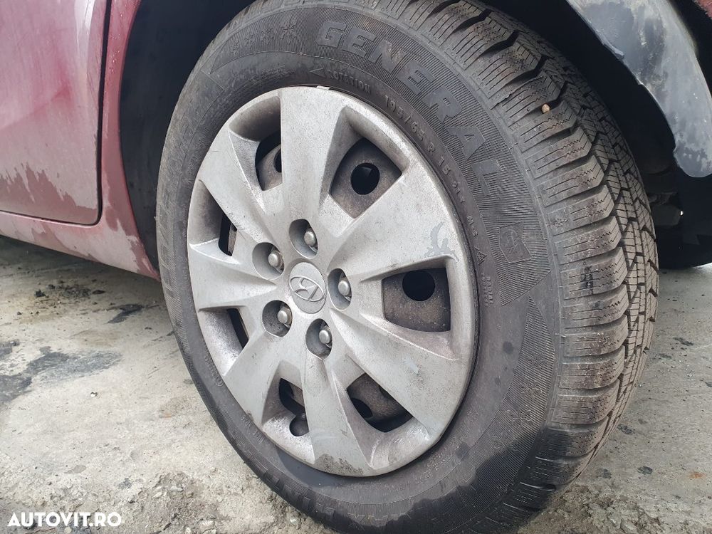 portiera usa stanga dreapta fata spate volan alternator electromotor compresor clima Hyundai i30 motor 1.6crdi dezmembrez - 7