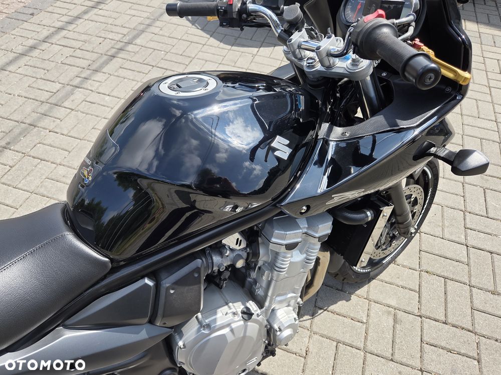 Suzuki Bandit - 27