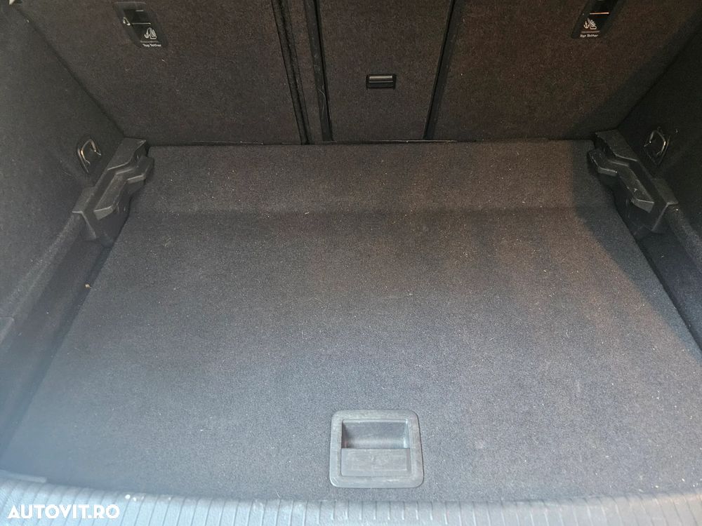 Volkswagen Golf 1.0 TSI Comfortline - 38