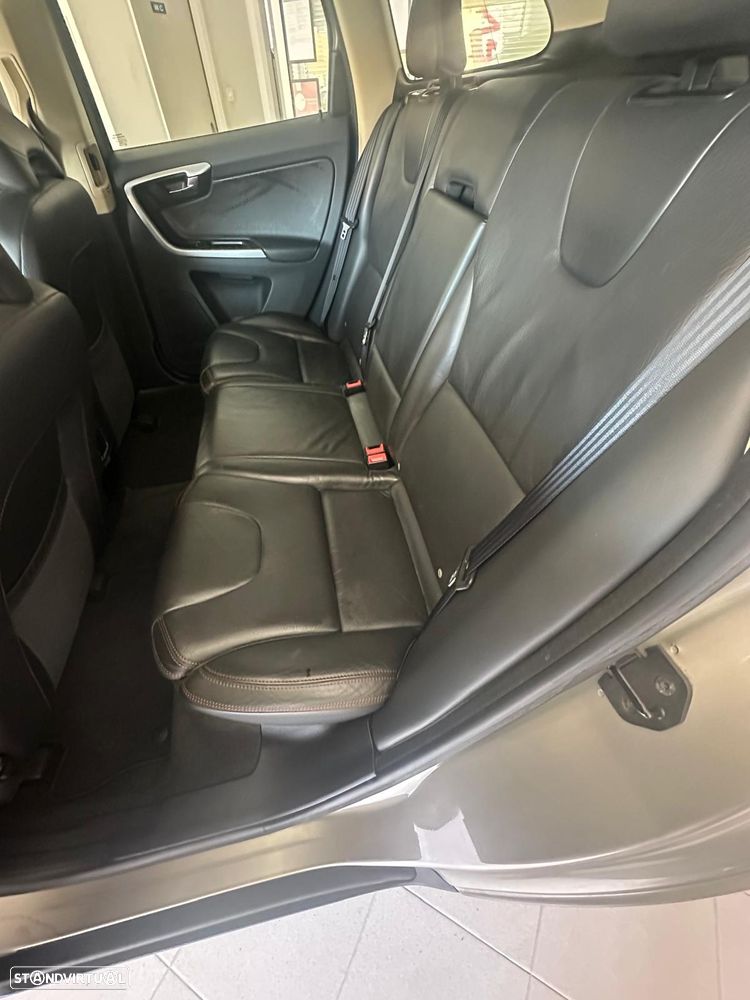 Volvo XC 60 2.0 D3 Drive Start/Stop - 16