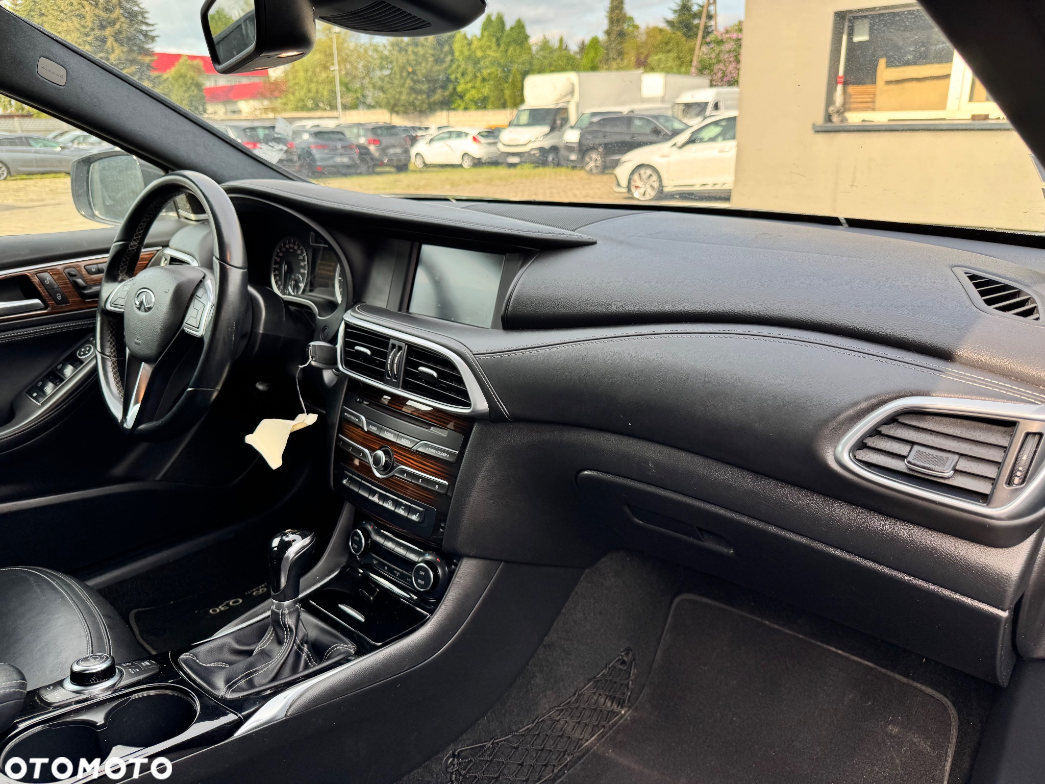 Infiniti Q30 1.5d - 10