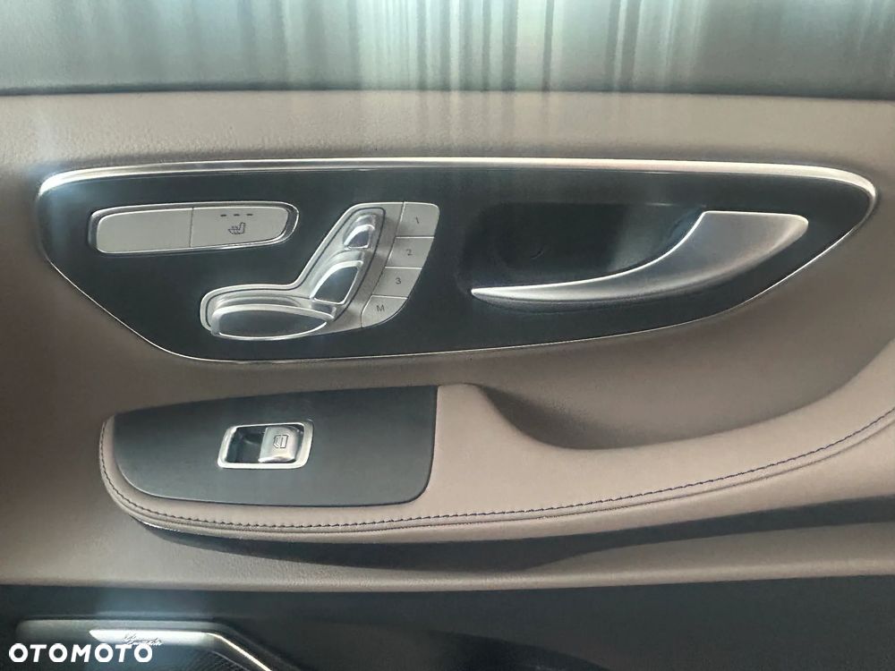 Mercedes-Benz Klasa V 300 d 4-Matic 9G-Tronic Exclusive (d³ugi) - 13